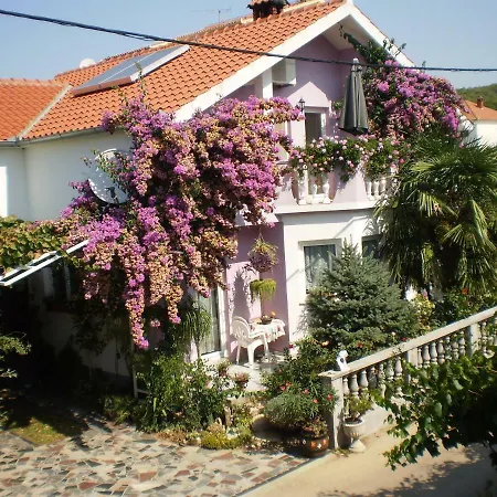 Nada Apartment *